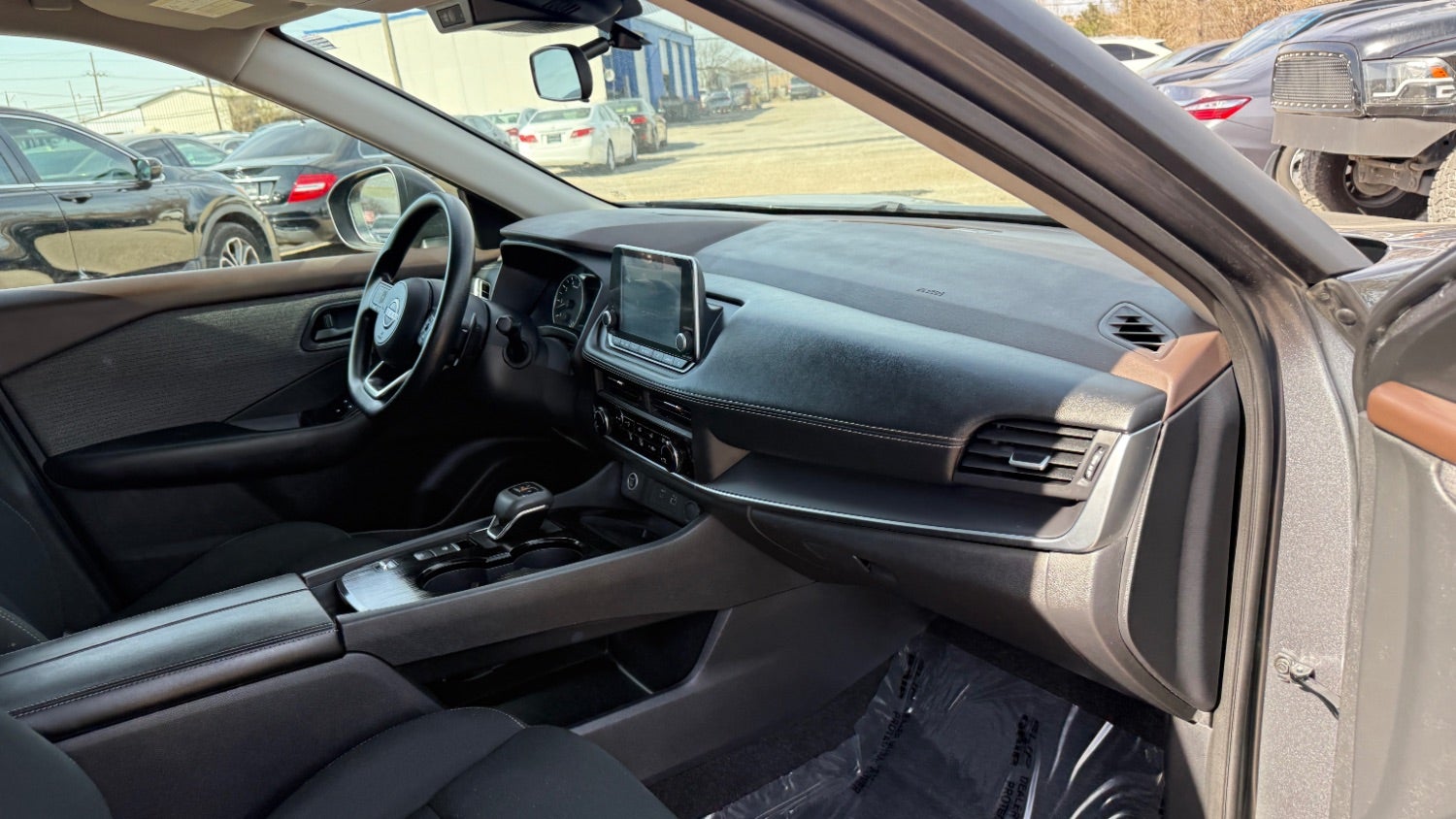 2023 Nissan Rogue S FWD