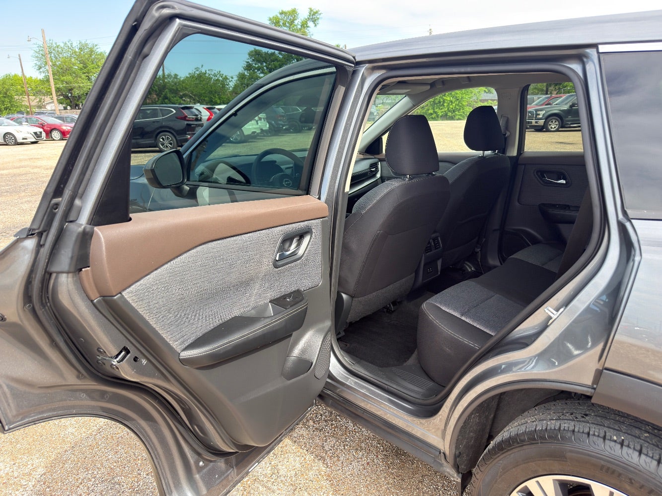 2023 Nissan Rogue SV FWD