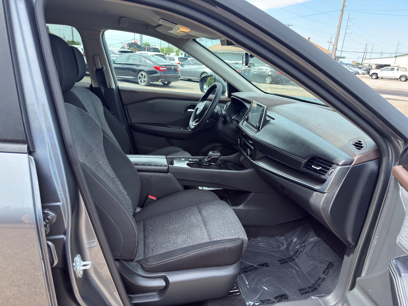 2023 Nissan Rogue SV FWD