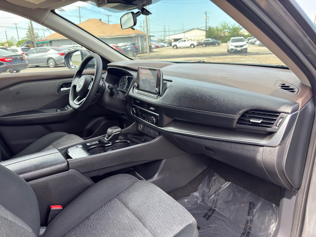 2023 Nissan Rogue SV FWD