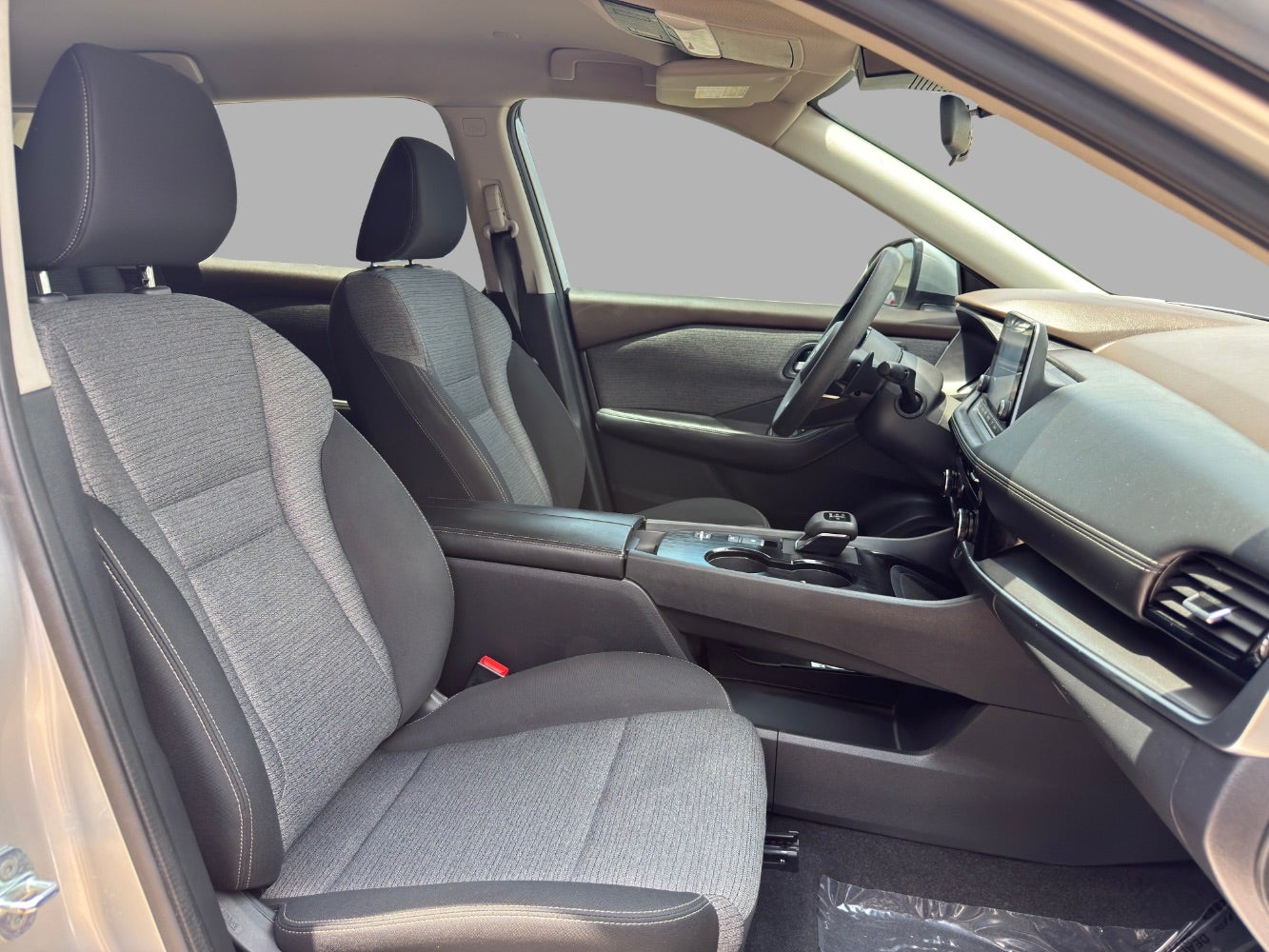 2022 Nissan Rogue SV FWD