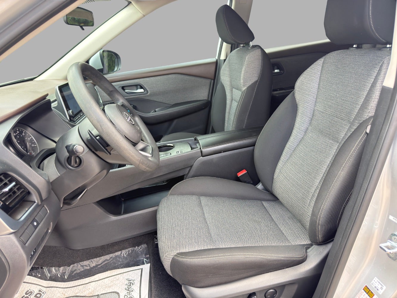 2022 Nissan Rogue SV FWD