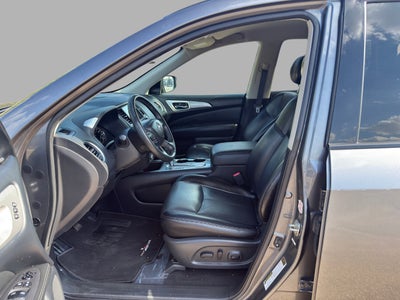 2020 Nissan Pathfinder SL 2WD