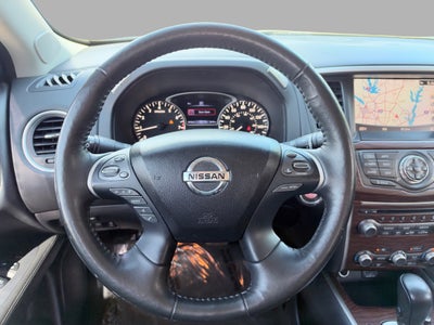 2020 Nissan Pathfinder Platinum 2WD