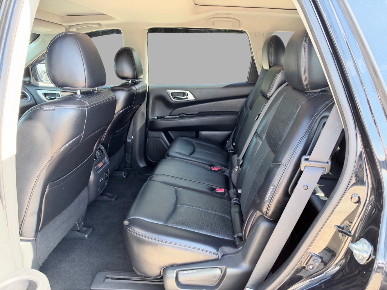 2020 Nissan Pathfinder Platinum 2WD