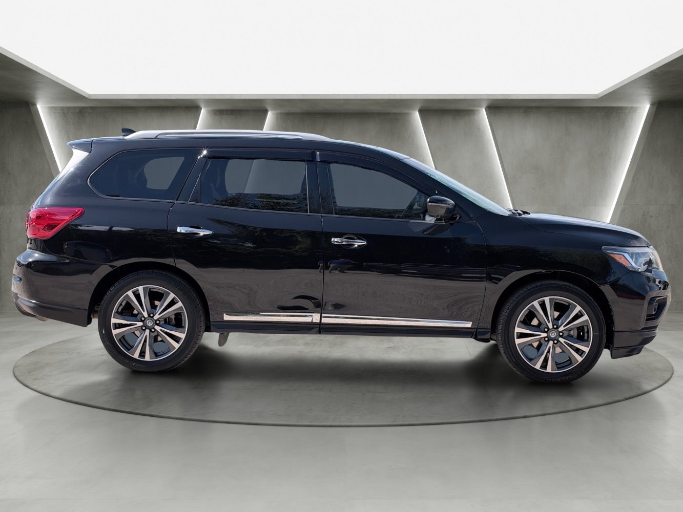 2020 Nissan Pathfinder Platinum 2WD