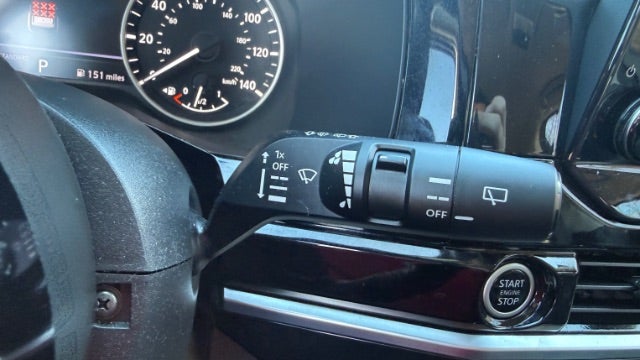 2022 Nissan Pathfinder SL 2WD