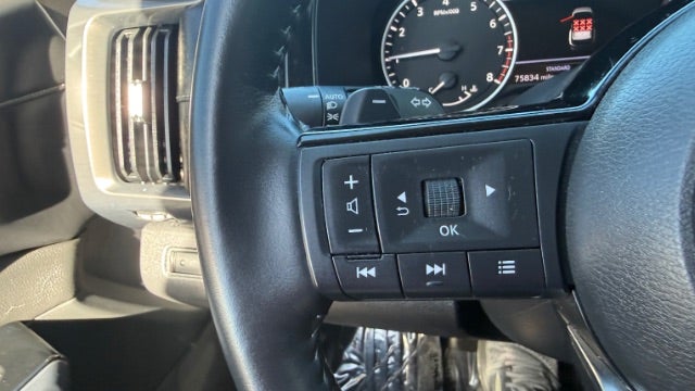 2022 Nissan Pathfinder SL 2WD