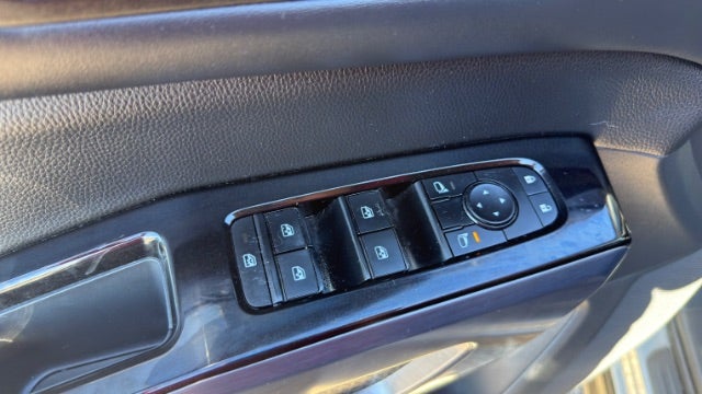 2022 Nissan Pathfinder SL 2WD