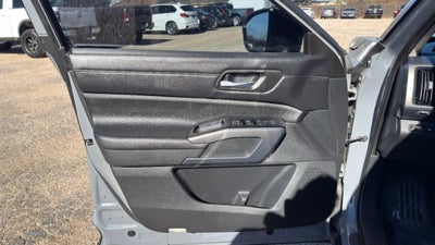 2022 Nissan Pathfinder SL 2WD