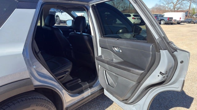 2022 Nissan Pathfinder SL 2WD