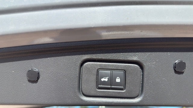 2022 Nissan Pathfinder SL 2WD