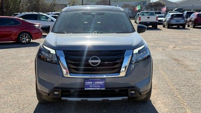2022 Nissan Pathfinder SL 2WD