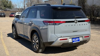 2022 Nissan Pathfinder SL 2WD