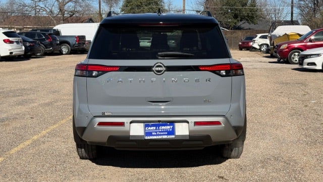 2022 Nissan Pathfinder SL 2WD