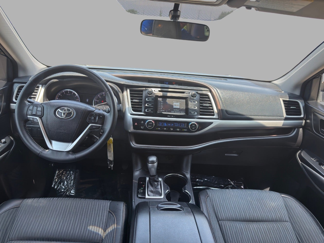 2015 Toyota Highlander LE V6
