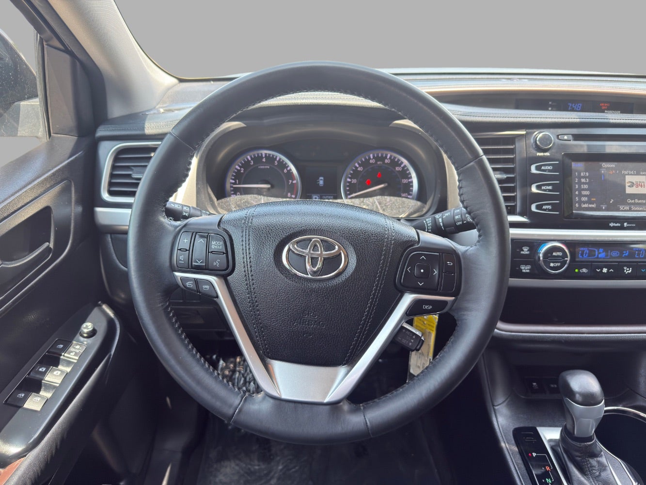 2015 Toyota Highlander LE V6