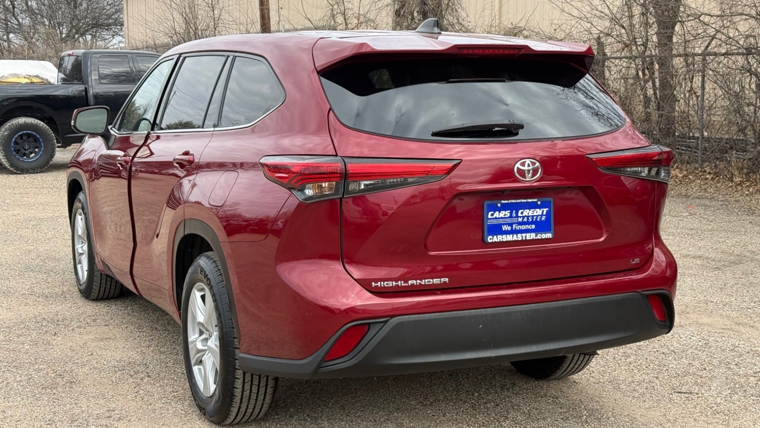 2022 Toyota Highlander LE