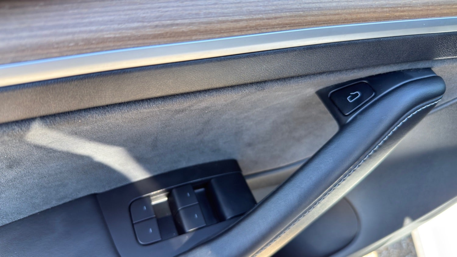 2021 Tesla Model 3 Standard Range Plus Rear-Wheel Drive