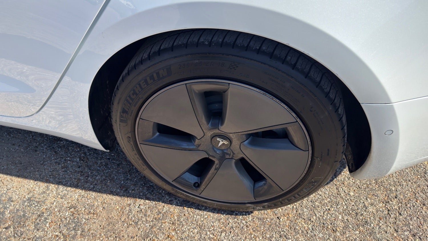 2021 Tesla Model 3 Standard Range Plus Rear-Wheel Drive