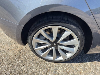 2020 Tesla Model 3 Standard Range Plus Rear-Wheel Drive