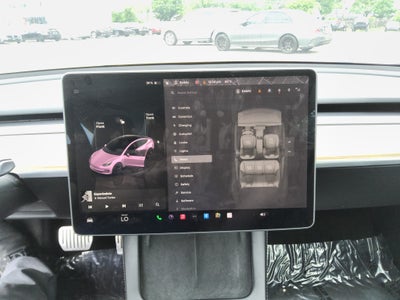 2022 Tesla Model 3 Rear-Wheel Drive