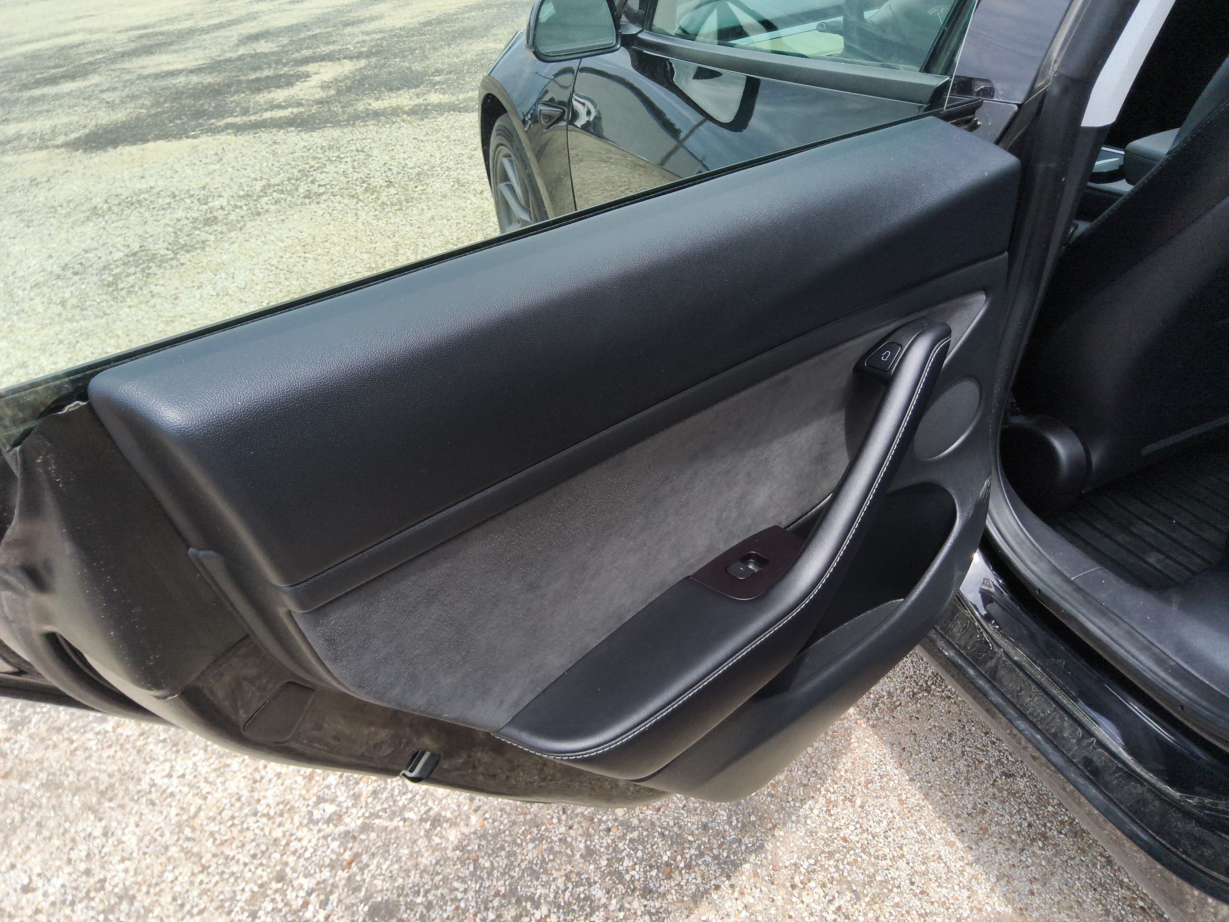 2022 Tesla Model 3 Rear-Wheel Drive