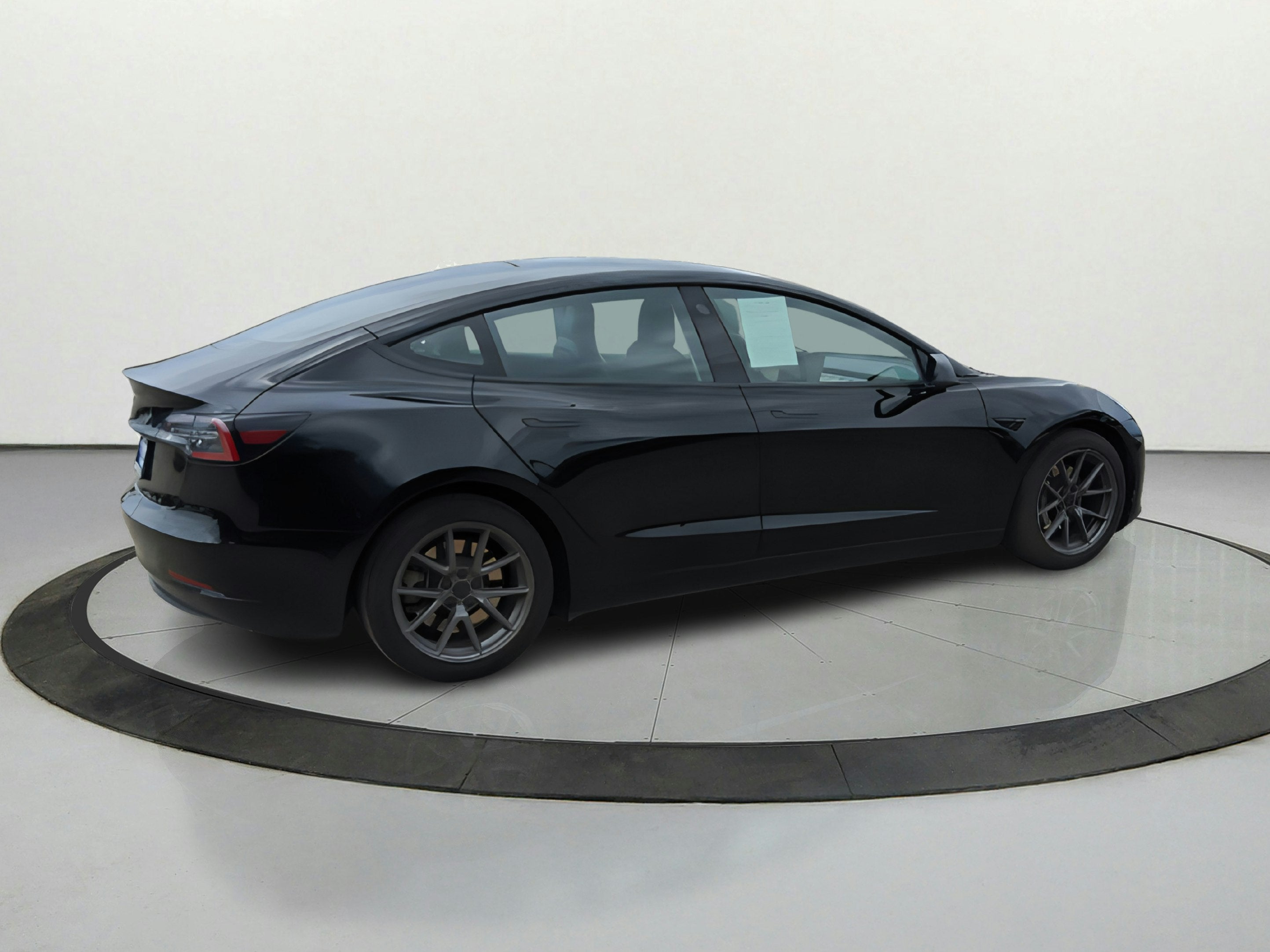 2022 Tesla Model 3 Rear-Wheel Drive