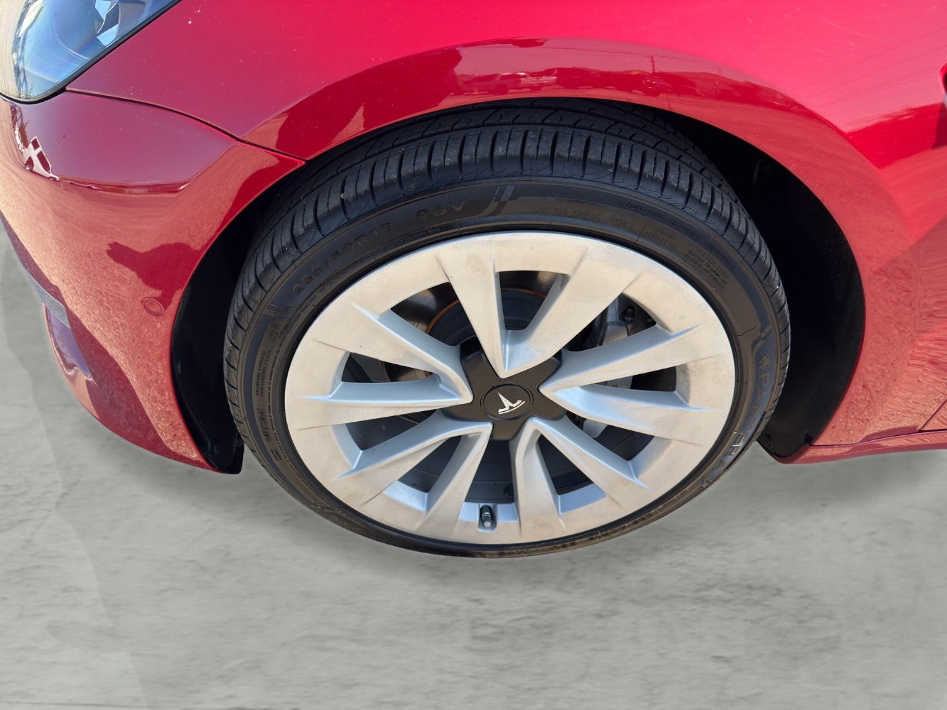 2022 Tesla Model 3 Rear-Wheel Drive