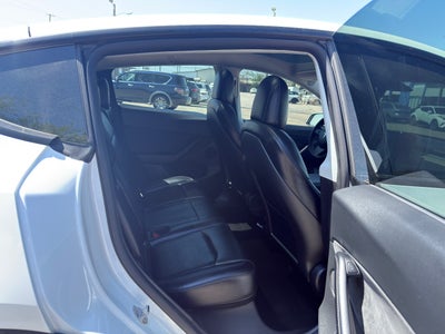 2022 Tesla Model Y Long Range Dual Motor All-Wheel Drive