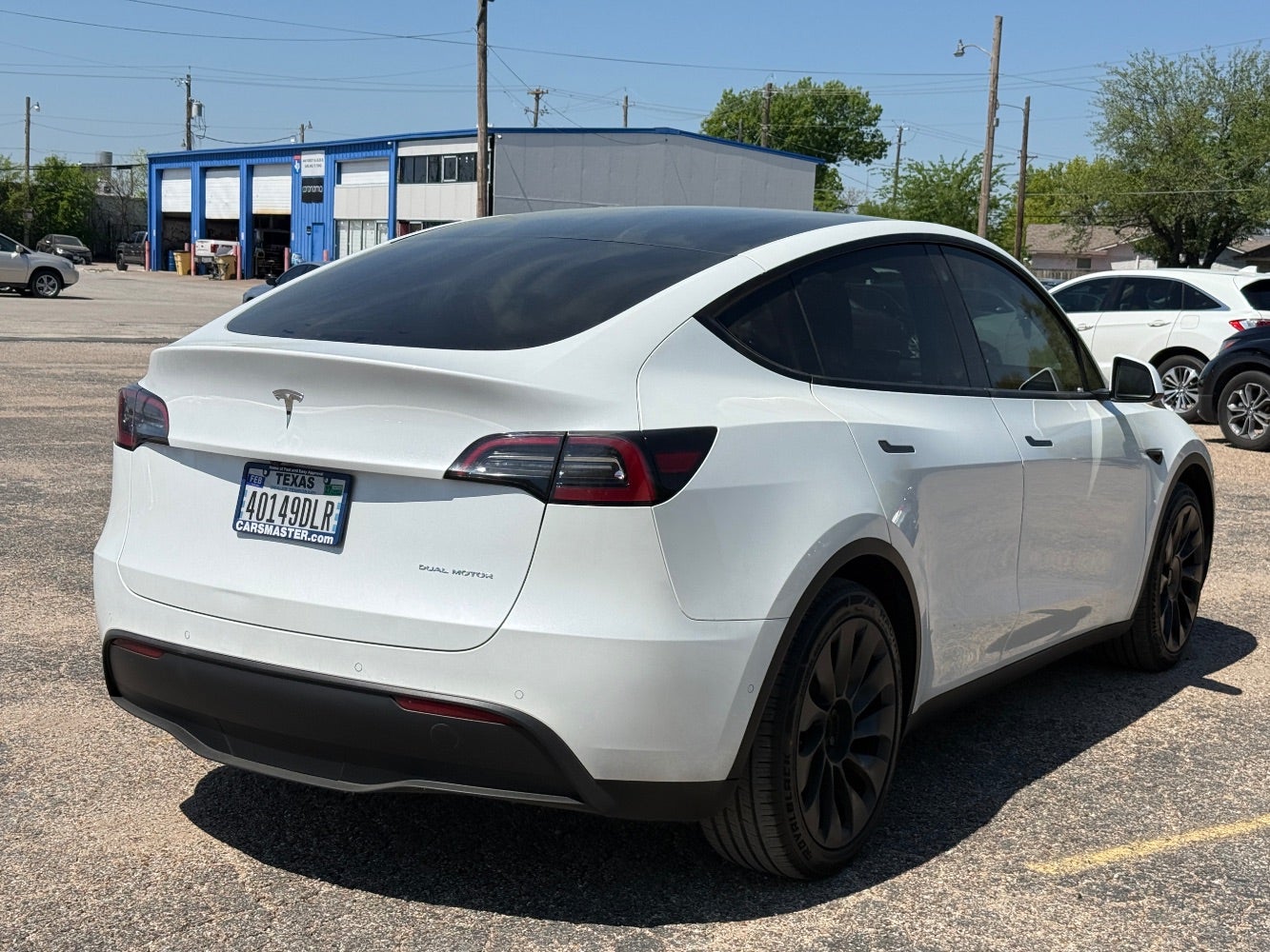 2022 Tesla Model Y Long Range Dual Motor All-Wheel Drive