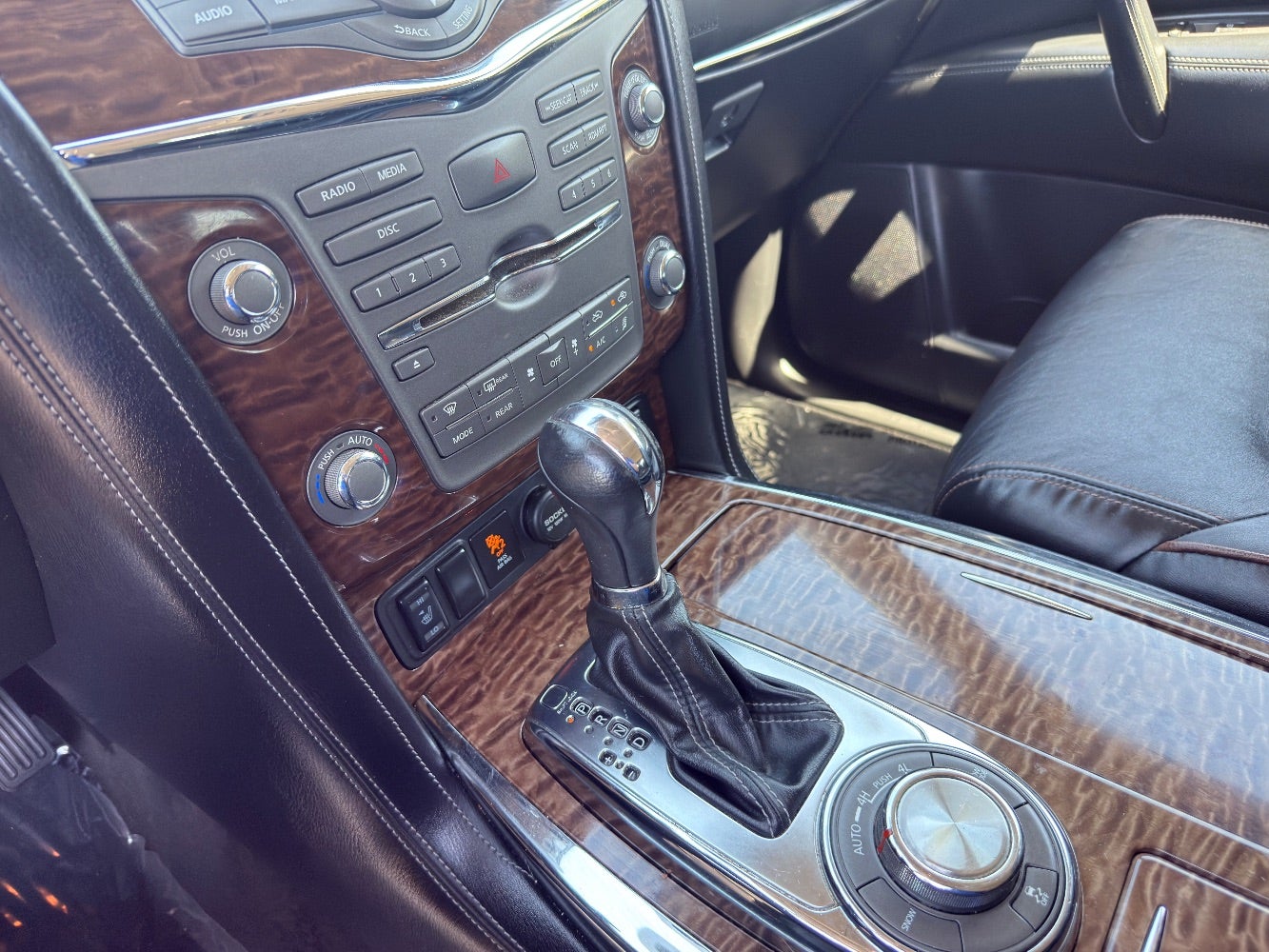 2020 Nissan Armada SL AWD