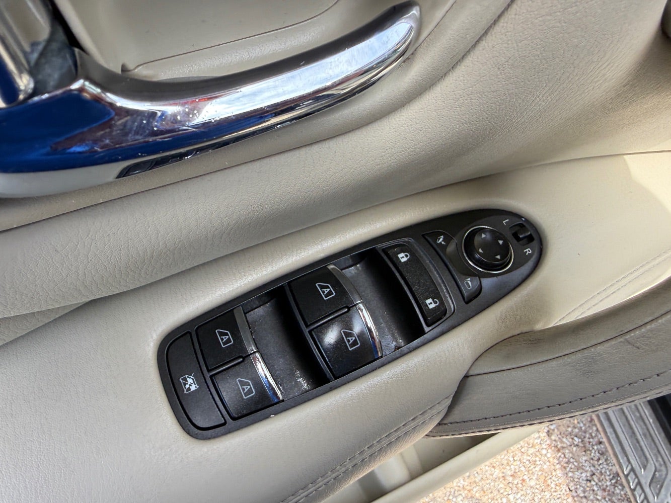 2015 INFINITI QX80 Luxury