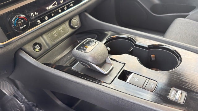 2024 Nissan Rogue SV FWD