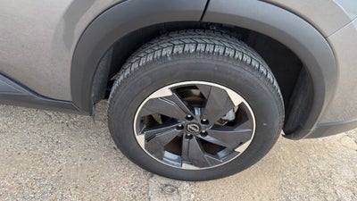 2024 Nissan Rogue SV FWD