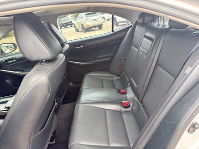 2017 Lexus IS 200t