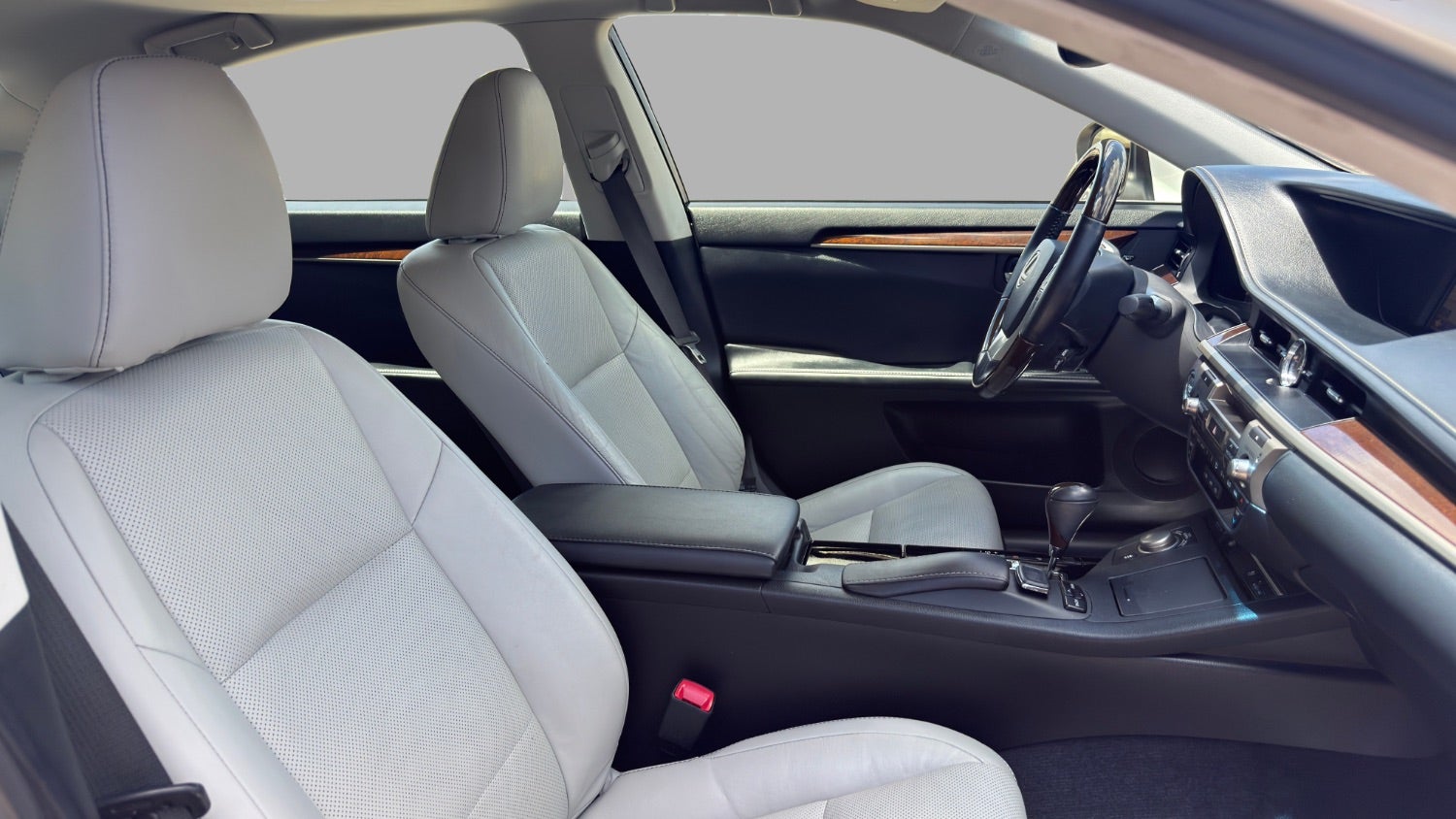 2015 Lexus ES 350 Crafted Line