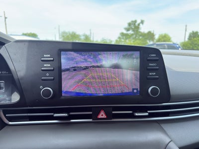 2023 Hyundai Elantra SE