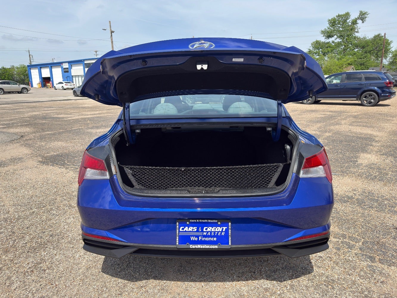 2023 Hyundai Elantra SE