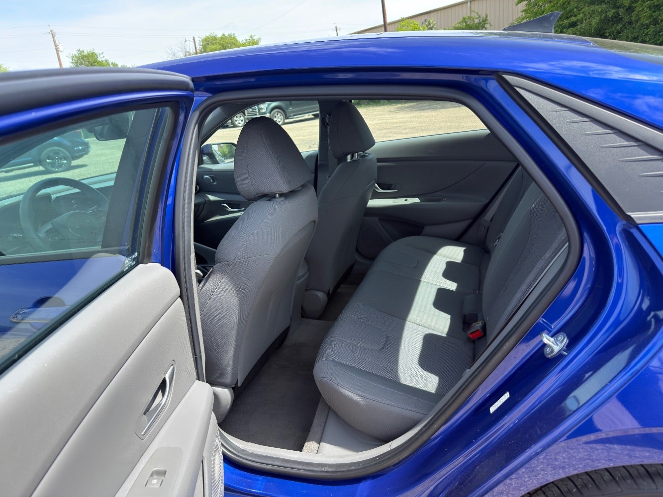 2023 Hyundai Elantra SE