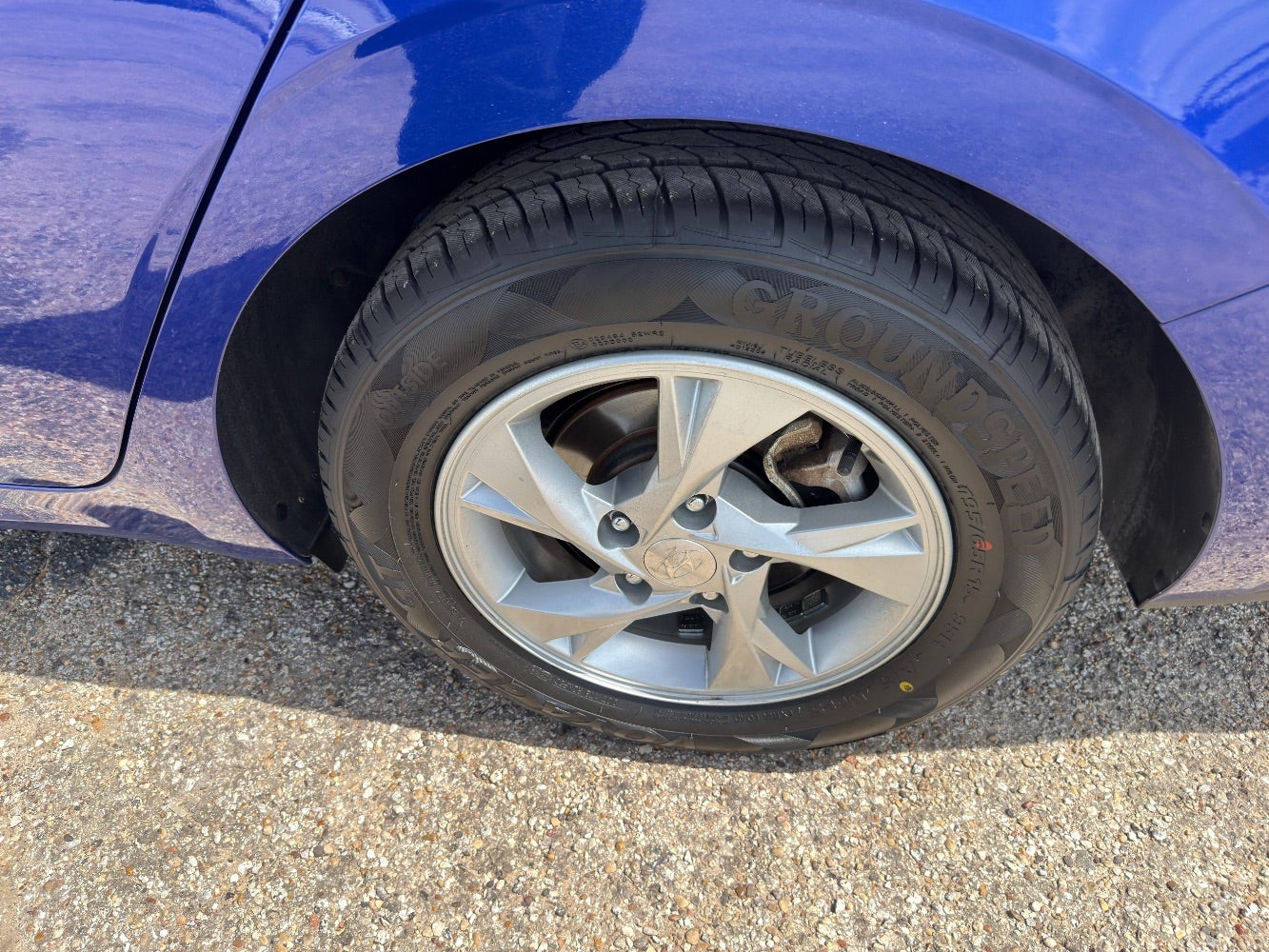 2023 Hyundai Elantra SE