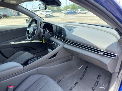 2023 Hyundai Elantra SE