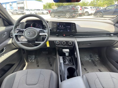 2023 Hyundai Elantra SE