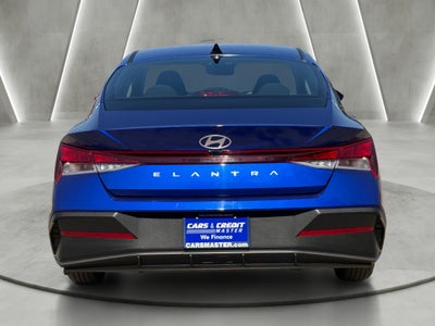 2025 Hyundai Elantra SE
