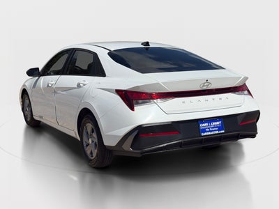 2025 Hyundai Elantra SE