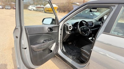 2022 Hyundai Venue Limited