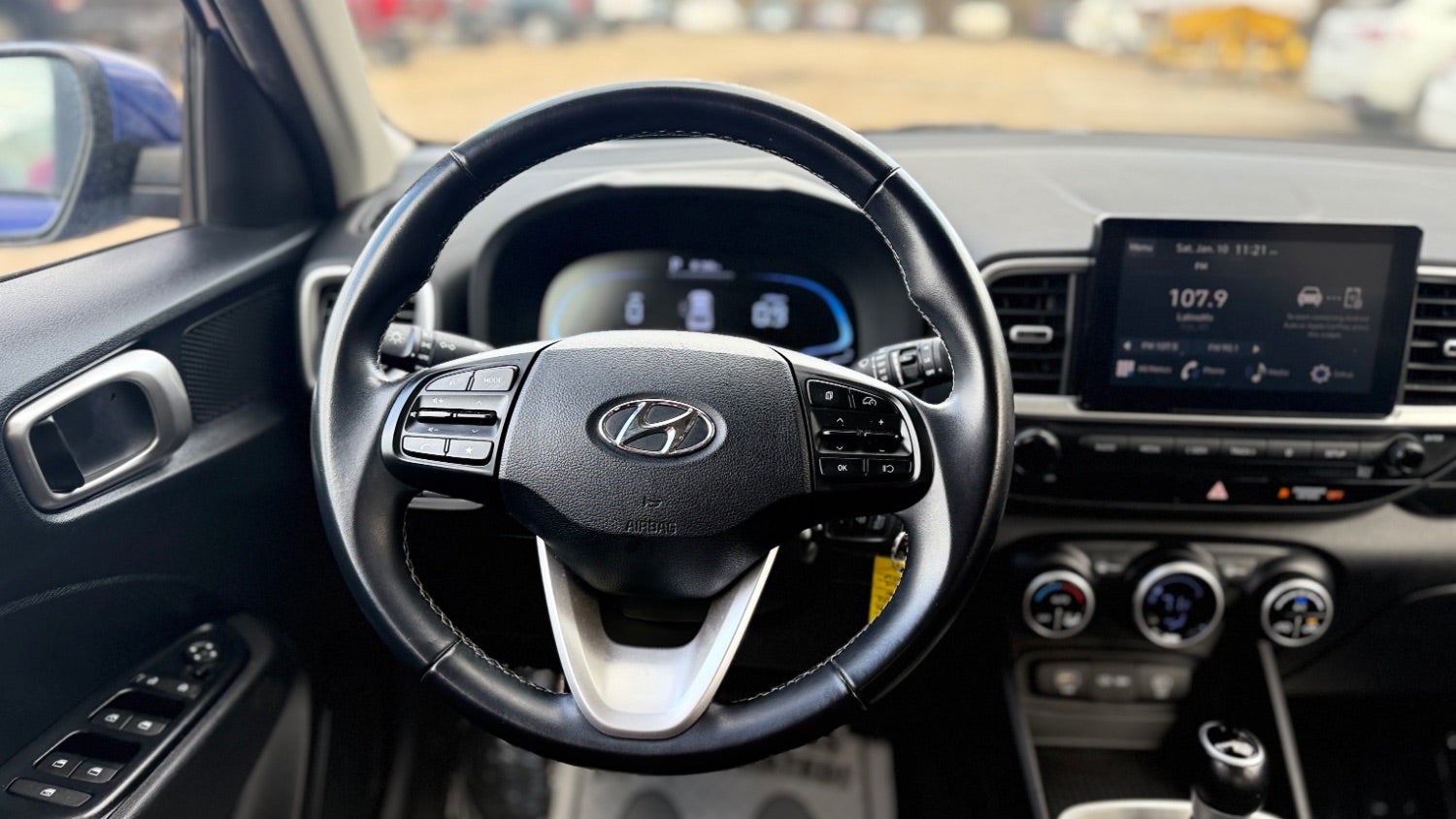 2023 Hyundai Venue SEL