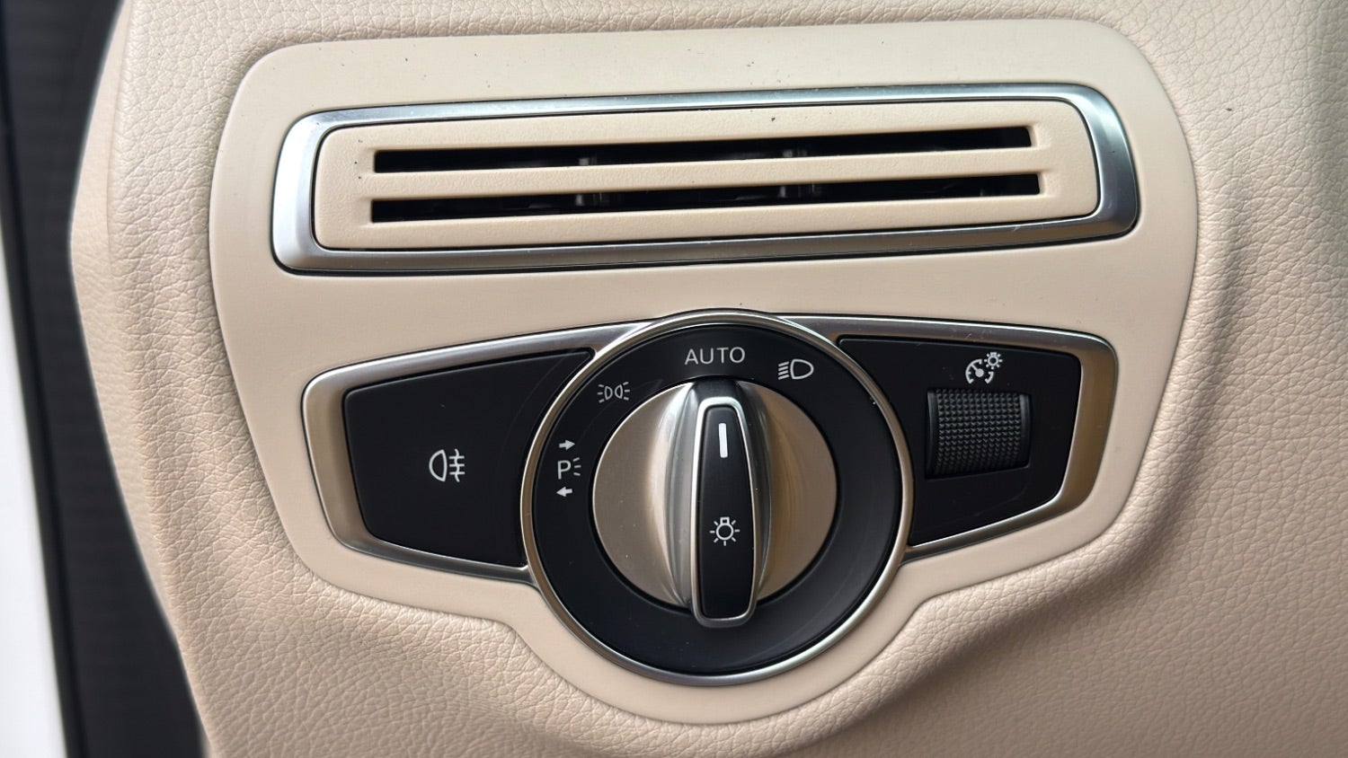 2021 Mercedes-Benz C-Class C 300