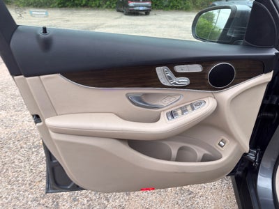 2021 Mercedes-Benz GLC-Class GLC 300