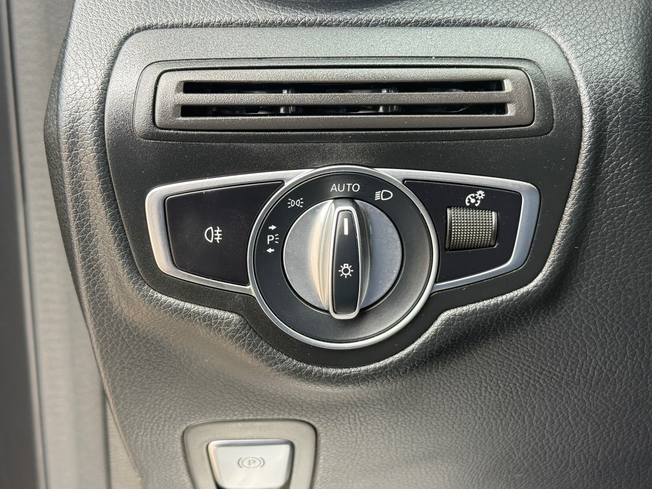 2021 Mercedes-Benz GLC-Class GLC 300